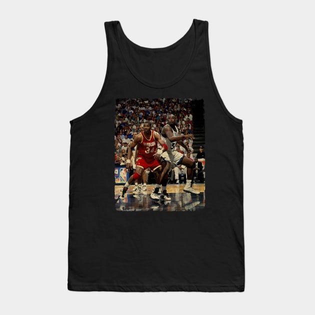 Hakeem and Shaq During The 1995 NBA Finals Tank Top by Wendyshopart